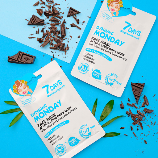 Face sheet mask after a long working day Dynamic Monday