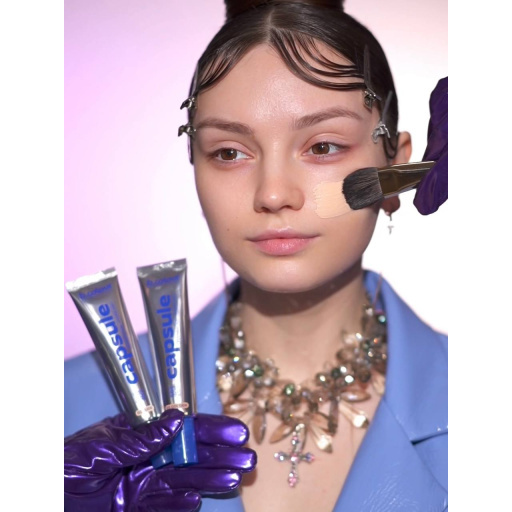 Hydrating foundation / 05 Golden, B.COLOUR PROFESSIONAL CAPSULE, 35 ml